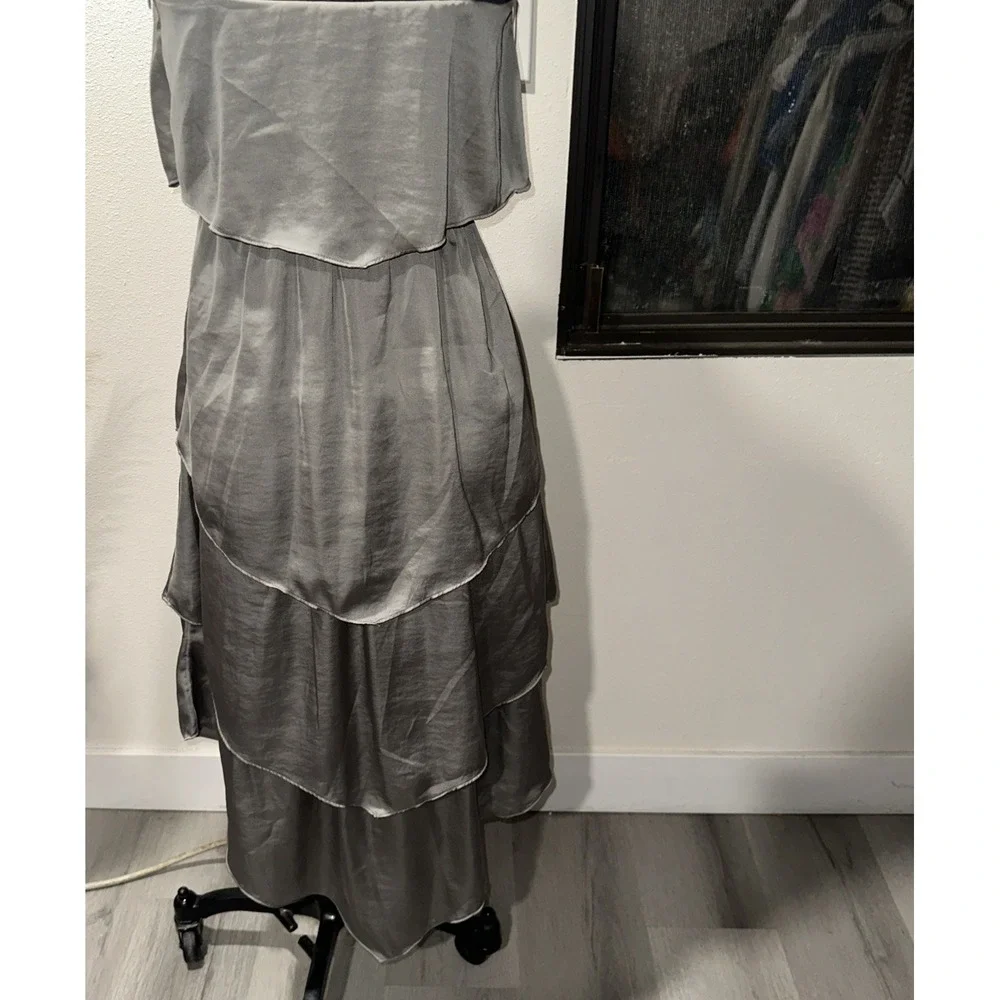 Banana Republic Maxi Dress Gray Elastic waist‎ Tired Ruffle Strap Satin Size 4
